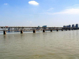 杭州钱塘江大桥天气 杭州钱塘江大桥天气