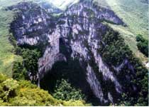 乐业大石围天坑群景区天气 乐业大石围天坑群景区天气