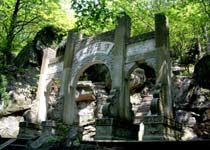 南岳穿岩诗林天气 南岳穿岩诗林天气