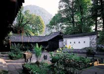峨眉山洪椿坪天气 峨眉山洪椿坪天气