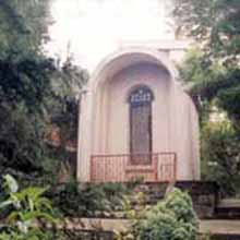 昆明“一二一”四烈士墓天气 昆明“一二一”四烈士墓天气